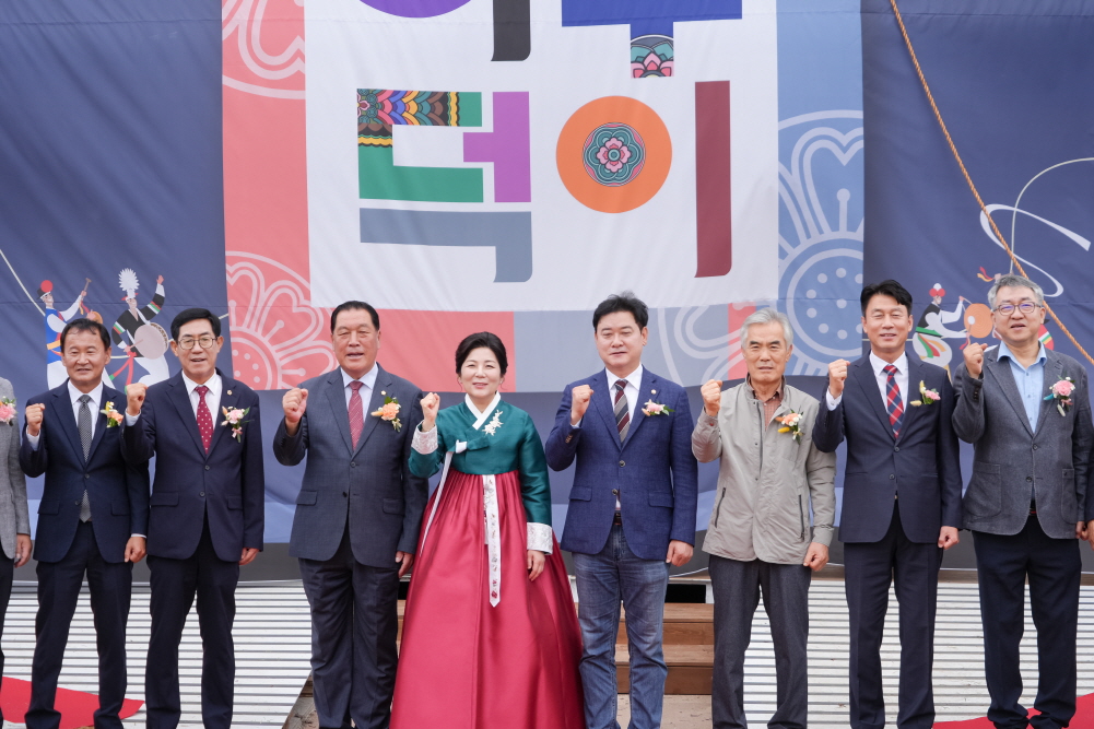 '2025 안성맞춤 남사당 바우덕이 축제 개장식' 게시글의 사진(9)