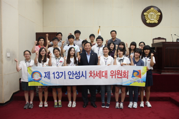 '제13기 안성시 차세대 위원회 의회방문' 게시글의 사진(2)