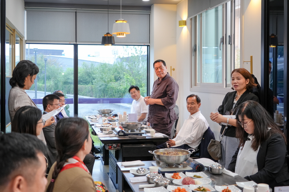 '베트남 뚜엔광성 환영 만찬' 게시글의 사진(12)
