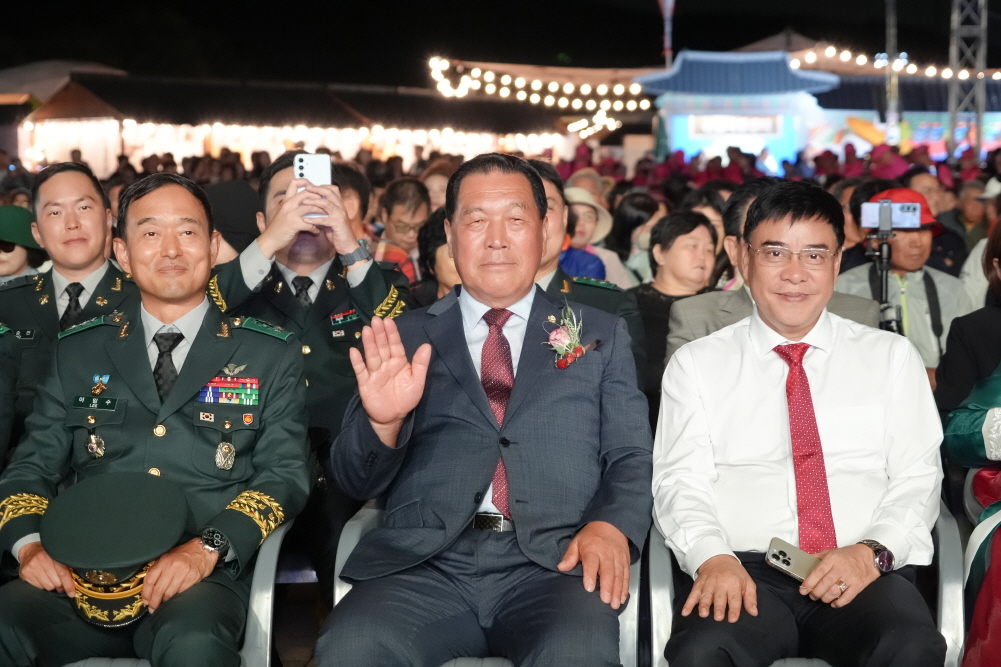 '2025 안성맞춤 남사당 바우덕이 축제 개막식' 게시글의 사진(2)