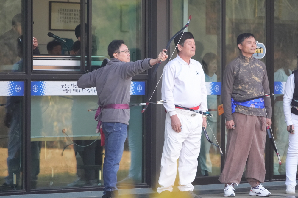 '제9회 안성시장기 남녀 궁도대회' 게시글의 사진(23)
