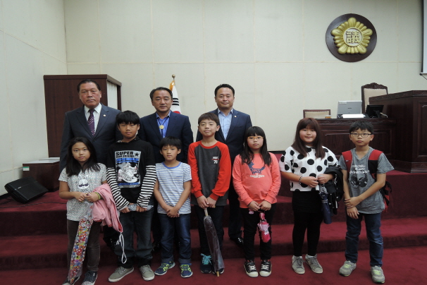 '일죽면 죽화초등학교 학생 의회방문' 게시글의 사진(3)