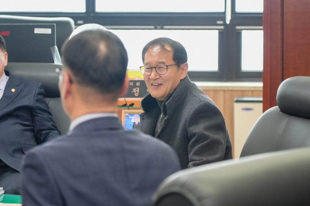 '안성경찰서장 의회방문' 게시글의 사진(10)