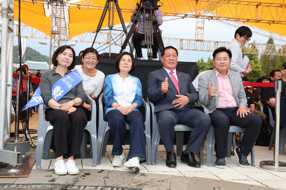 '2025 안성맞춤 남사당 바우덕이 축제 3일차 현장' 게시글의 사진(29)