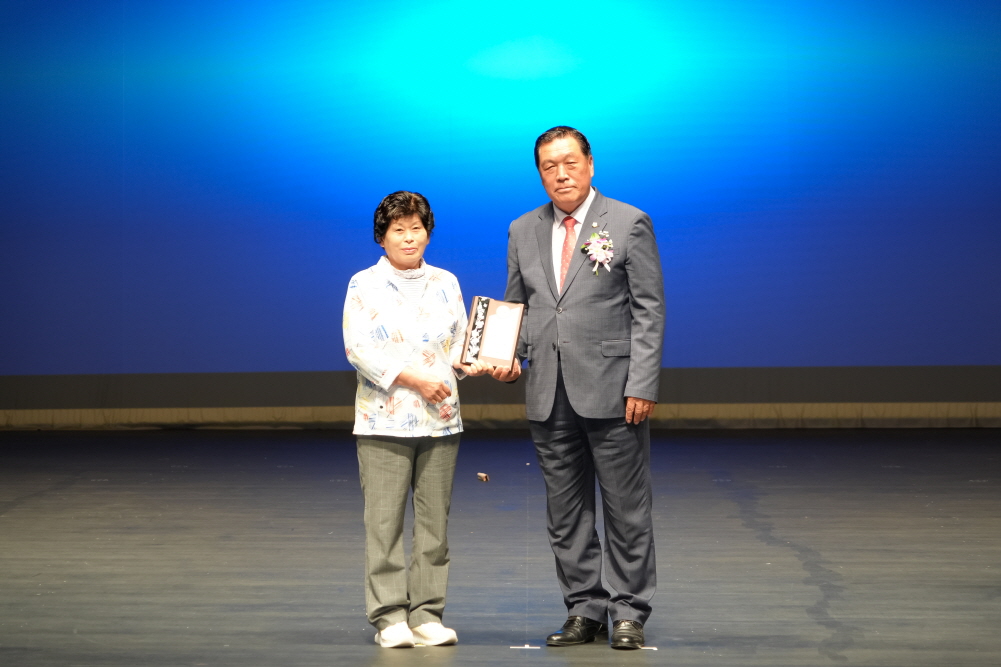 '노인의 날 기념행사' 게시글의 사진(33)