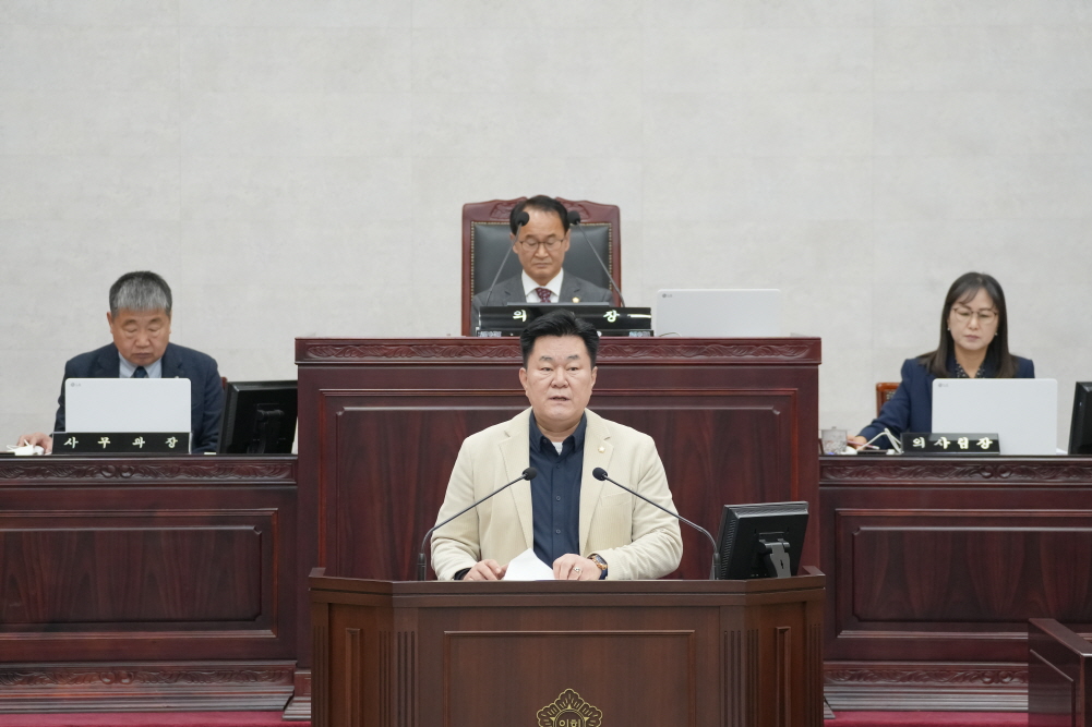 '제235회 안성시의회 제2차 정례회 제2차 본회의' 게시글의 사진(10)