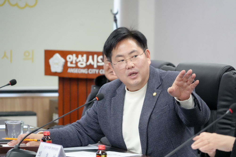 '안성시 장기요양시설협회 간담회' 게시글의 사진(12)