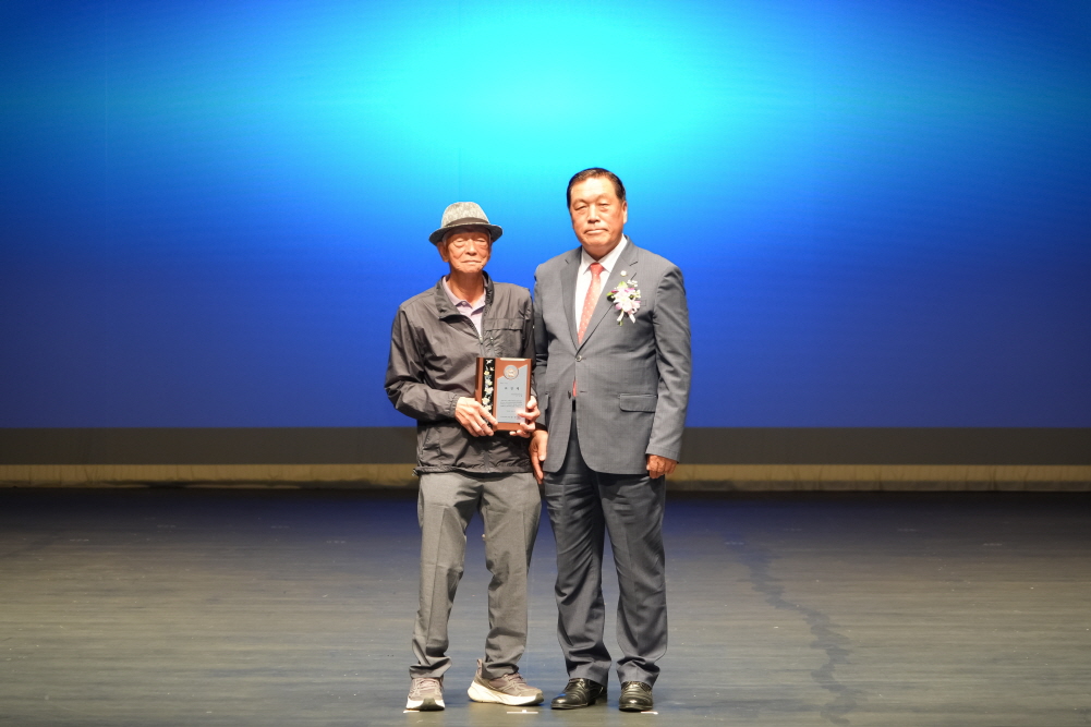 '노인의 날 기념행사' 게시글의 사진(28)