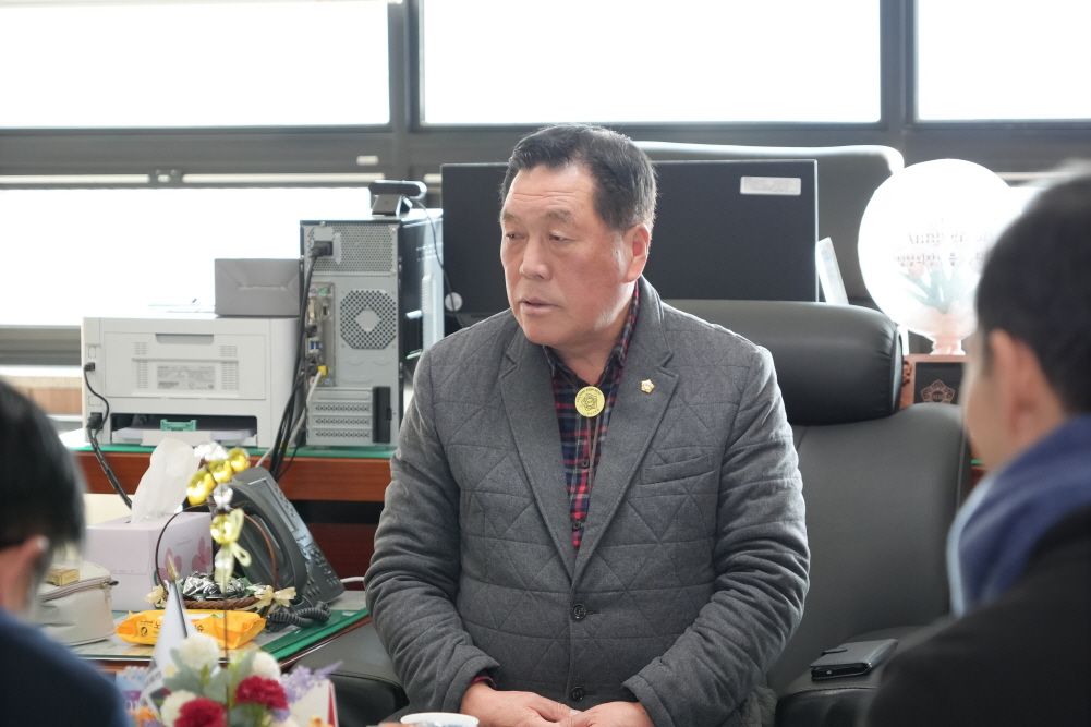 '신임 안성소방서장 의회 방문' 게시글의 사진(11)