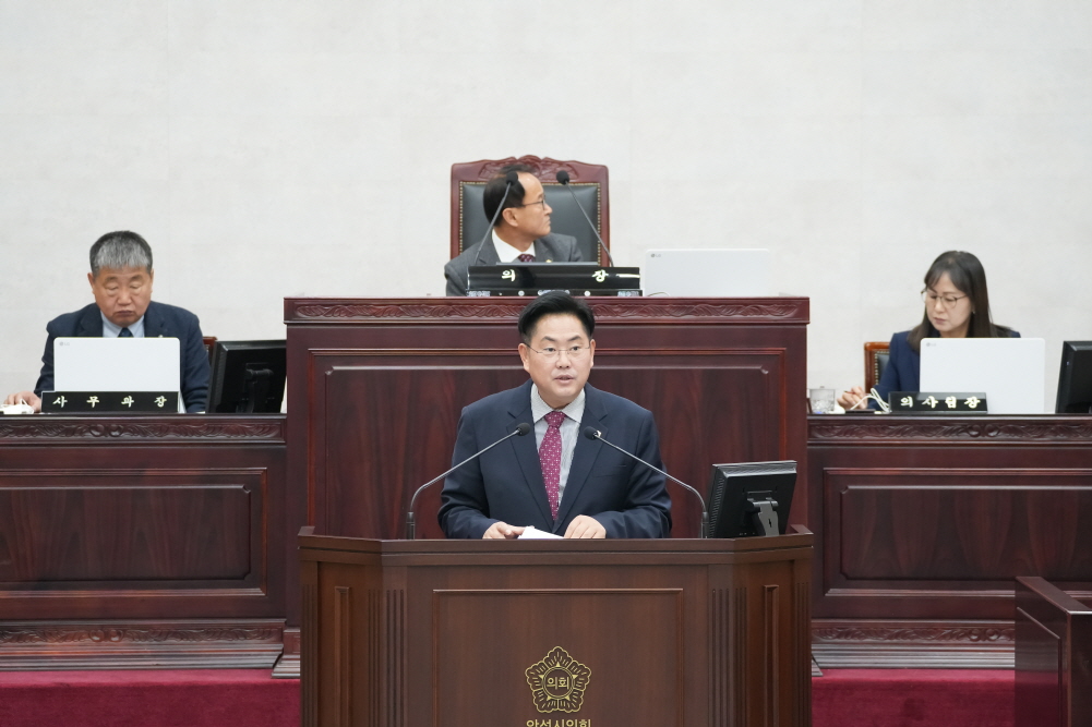 '제235회 안성시의회 제2차 정례회 제2차 본회의' 게시글의 사진(18)