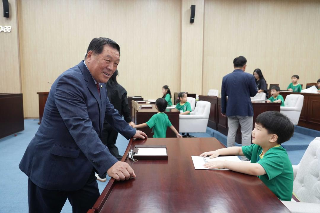 '열린의회 운영교실(아이림 어린이집) ' 게시글의 사진(12)