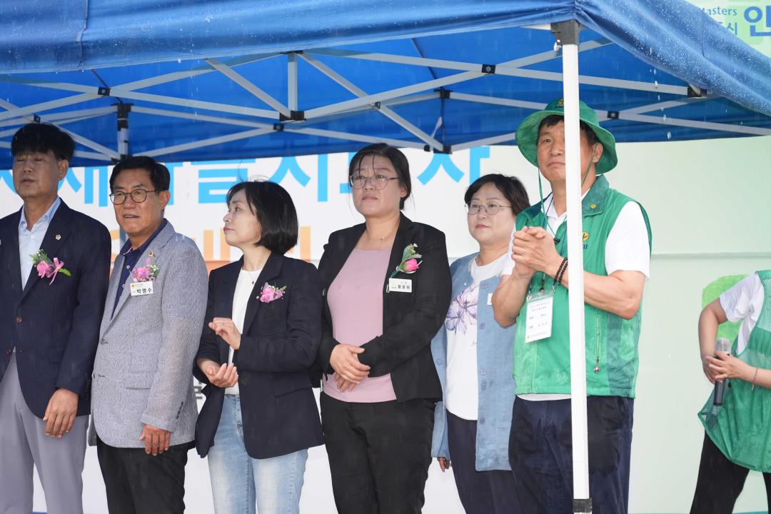 '2024 안성시새마을지도자 한마음 체육대회' 게시글의 사진(14) '2024 안성시새마을지도자 한마음 체육대회' 게시글의 사진(14)