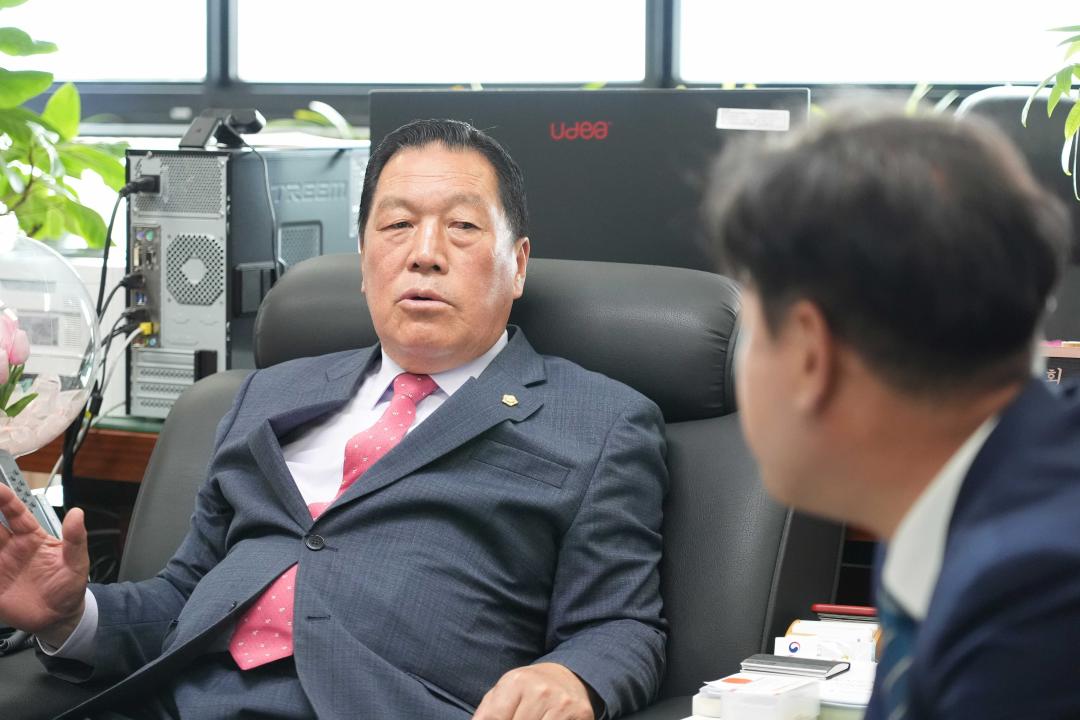 '제22대 국회의원 윤종군 당선인 안성시의회 방문' 게시글의 사진(5)
