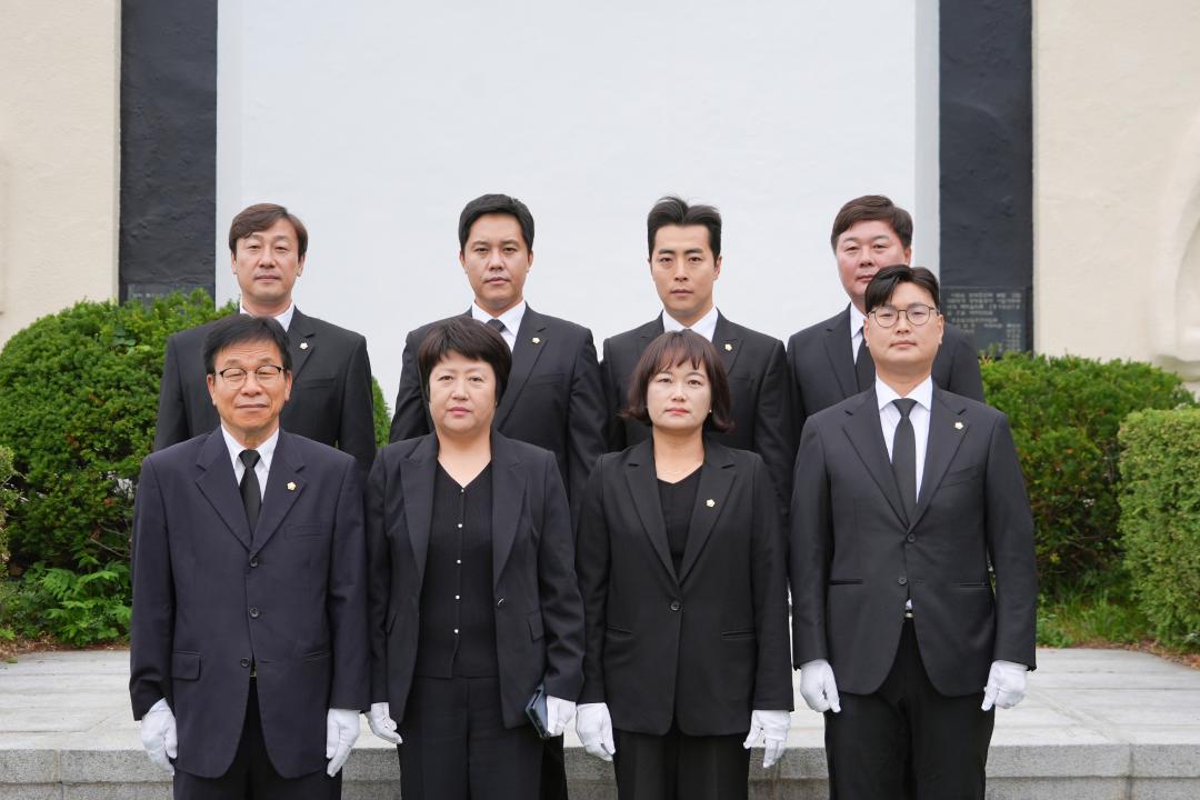 제9대 안성시의회 개원에 따른 현충탑참배