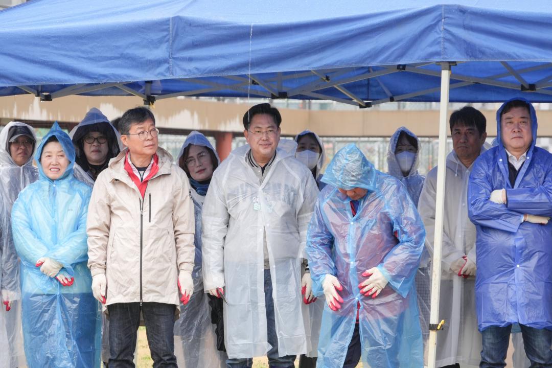'죽산 비봉산 나무심기' 게시글의 사진(14)