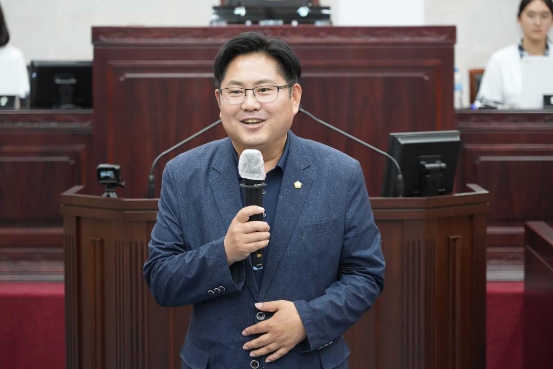 '안성시의회 열린의회 운영교실(안법고등학교)' 게시글의 사진(4)