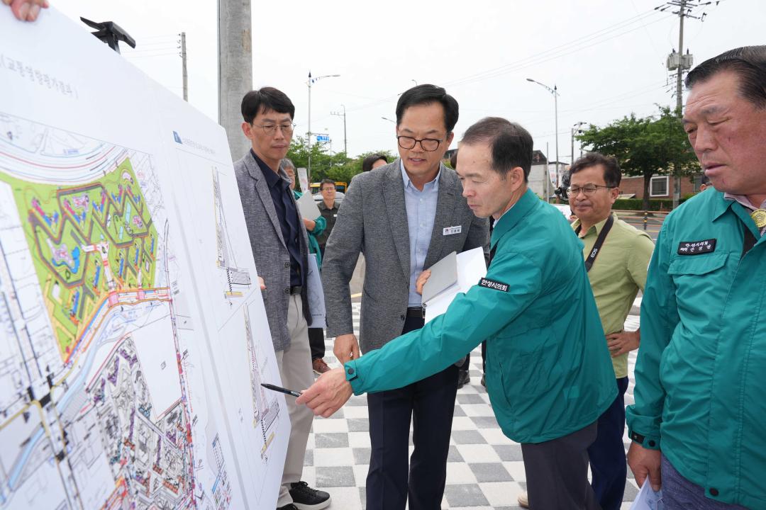 '제224회 안성시의회 제1차 정례회 제7차 행정사무감사특별위원회 현장확인' 게시글의 사진(45) '제224회 안성시의회 제1차 정례회 제7차 행정사무감사특별위원회 현장확인' 게시글의 사진(45)