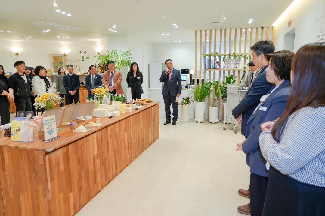 '자원순환가계, 제로웨이스트샵 개관식' 게시글의 사진(17)
