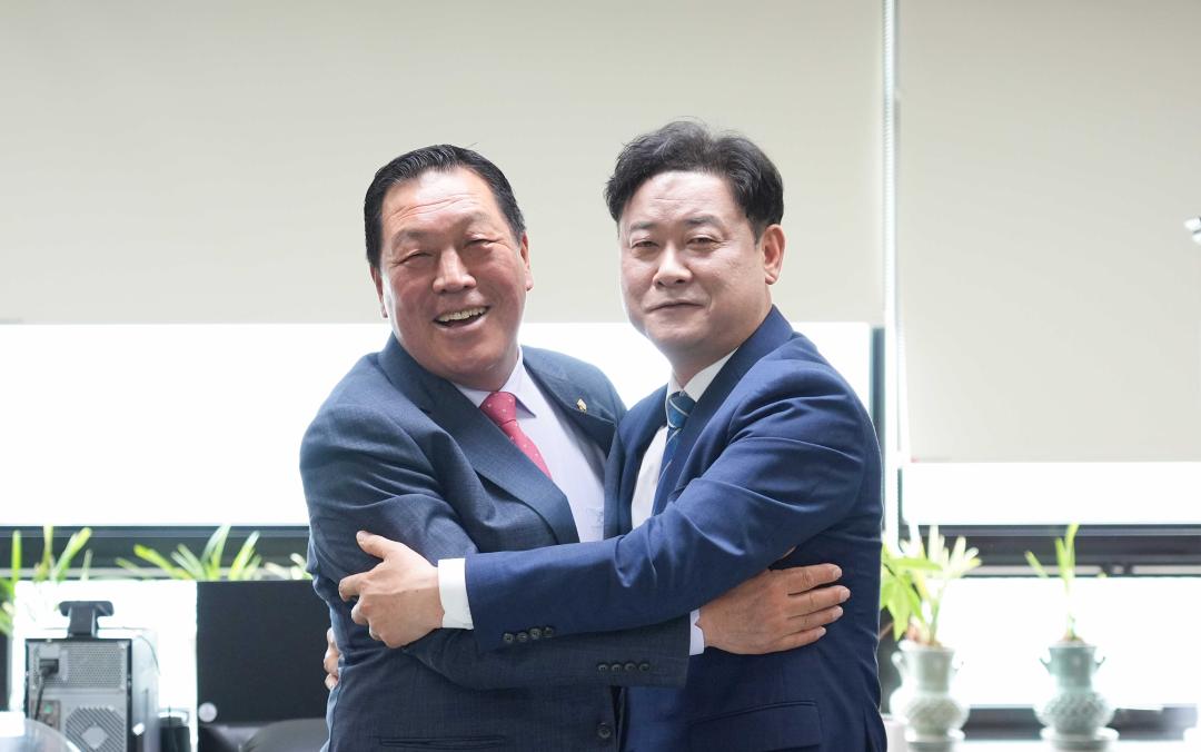 '제22대 국회의원 윤종군 당선인 안성시의회 방문' 게시글의 사진(3)