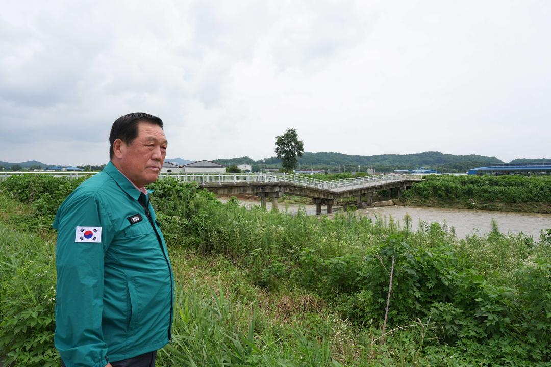 '일죽면, 죽산면 교량 유실 현장방문' 게시글의 사진(5) '일죽면, 죽산면 교량 유실 현장방문' 게시글의 사진(5)