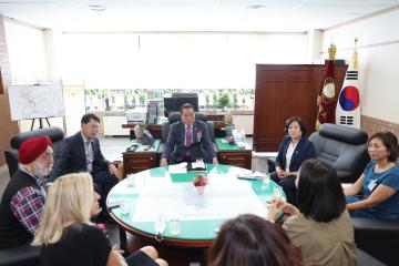 미국 브레아시 시장 방문