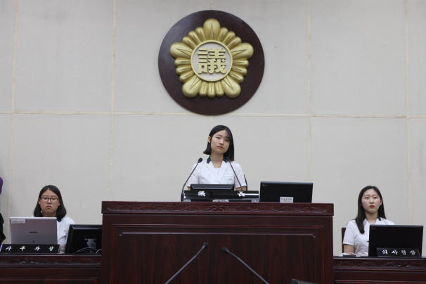 '안성여자고등학교 학생 34명 안성시의회 방문' 게시글의 사진(2)