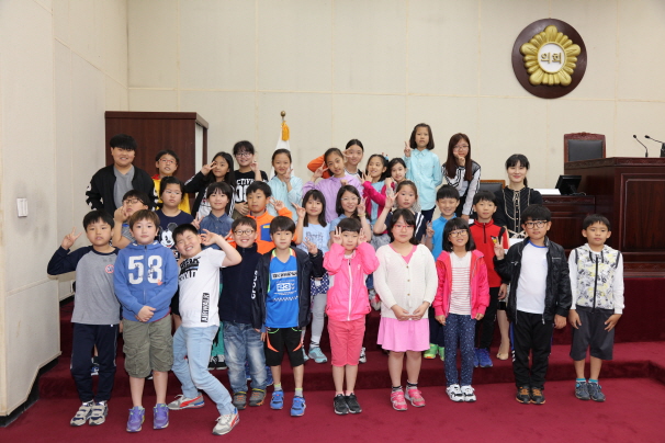 '내헤홀초등학교 4학년 1반 열린의회 개최' 게시글의 사진(10)