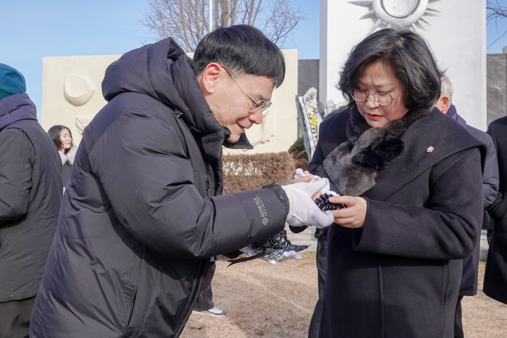 '2026년 병오년 신년참배' 게시글의 사진(19)