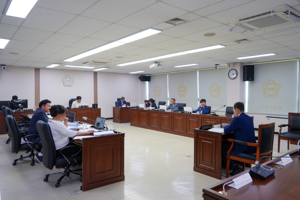 조례안 등 심사특별위원회