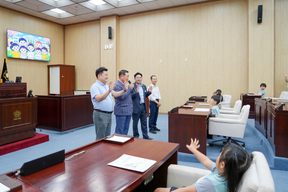 '새롬키즈 어린이집 열린의회 운영교실' 게시글의 사진(13)