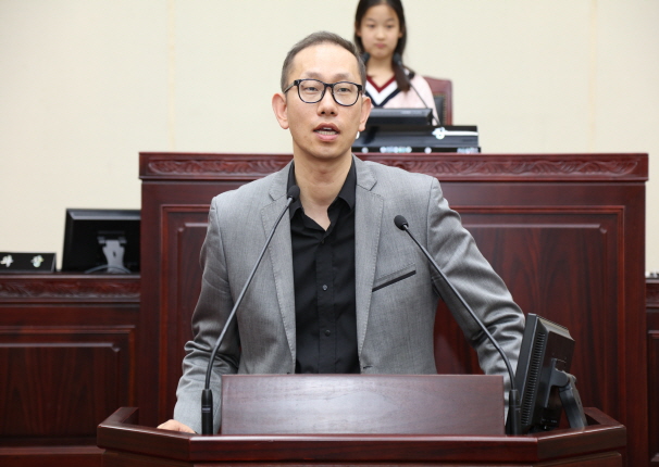 '백성초등학교 4학년 1,2반 열의의회 개최' 게시글의 사진(8)