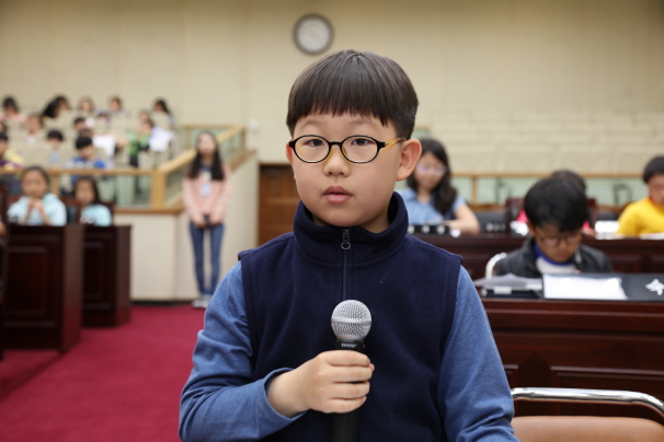 '내헤홀초등학교 4학년 1반 열린의회 개최' 게시글의 사진(7)
