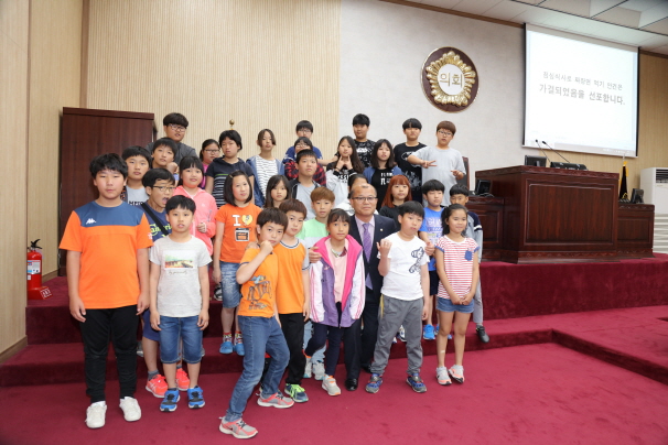 '보체초등학교 5,6학년학생 안성시의회 방문 ' 게시글의 사진(3)