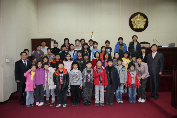 일죽면 죽화초등학교 안성시의회 견학