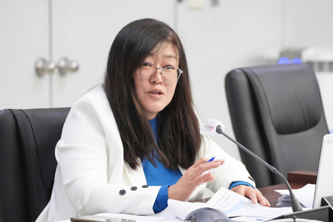 '제223회 안성시의회 임시회 제1차 조례등심사특별위원회' 게시글의 사진(33) '제223회 안성시의회 임시회 제1차 조례등심사특별위원회' 게시글의 사진(33)