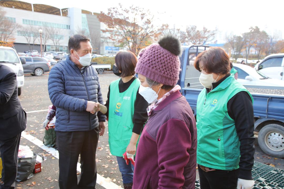'사랑의 연탄 나눔 전달식' 게시글의 사진(3)