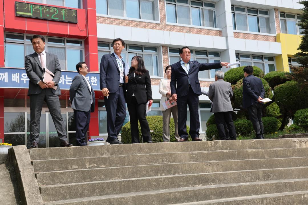 '일죽고등학교 교직원 및 학부모간담회 참석' 게시글의 사진(7) 썸네일